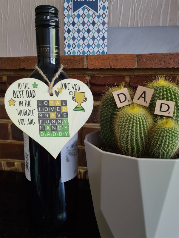 Best Dad in the World Wordle Funny Novelty Hanging Heart Wooden Decoration Gift Father s Day Card Alternative Fashion