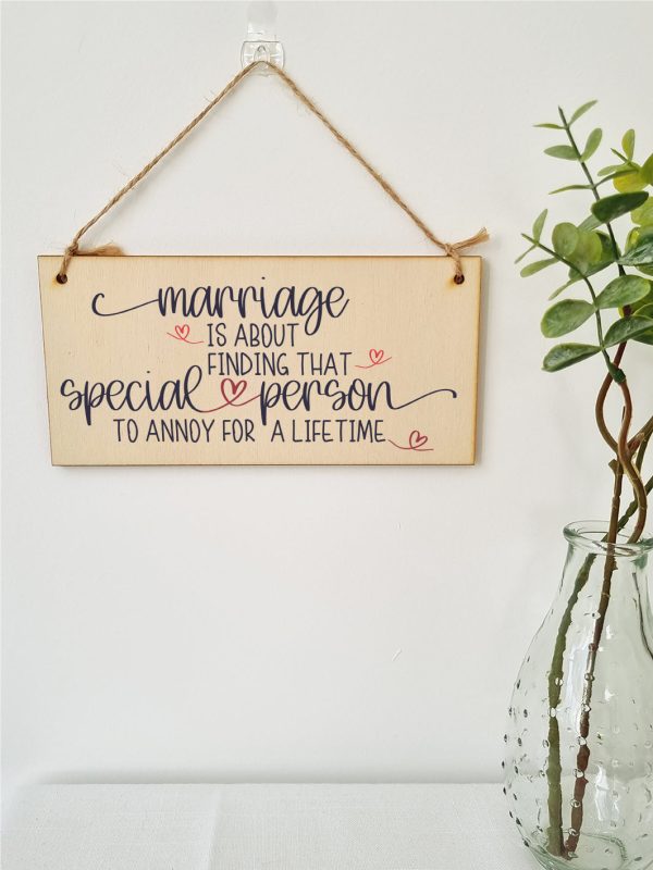 Handmade Wooden Hanging Wall Plaque Happy Marriage Special Person Annoy Lifetime Decorative Sign Wedding Gift Online Hot Sale