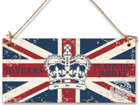 Handmade Wooden Hanging Wall Plaque Celebrate 70 Years Queen s Platinum Jubilee 2022 Crown Decorative Memorabilia Street Party For Cheap