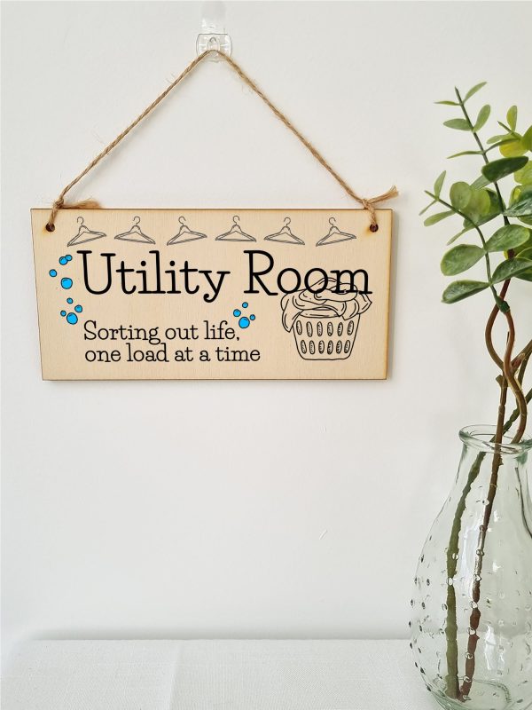 Handmade Wooden Hanging Wall Plaque Utility Room Sorting Out Life Funny Decorative Sign Kitchen Washing Room Hot on Sale