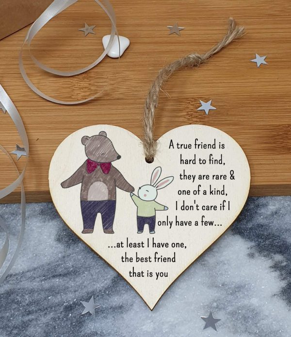 Handmade Wooden Hanging Heart Plaque Gift A true friend is hard to find best friend is you cute wall hanger card alternative for absent friends hand drawn design Online Sale