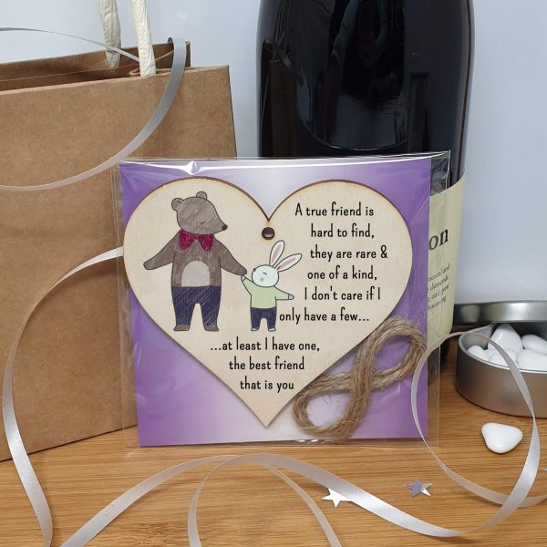 Handmade Wooden Hanging Heart Plaque Gift A true friend is hard to find best friend is you cute wall hanger card alternative for absent friends hand drawn design Online Sale