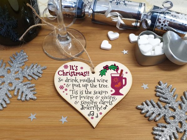 Handmade Christmas Hanging Wooden Heart Plaque Decoration Gift Christmas Mulled Wine Jolly Season Tag to wish someone special a merry xmas festive bauble Cheap